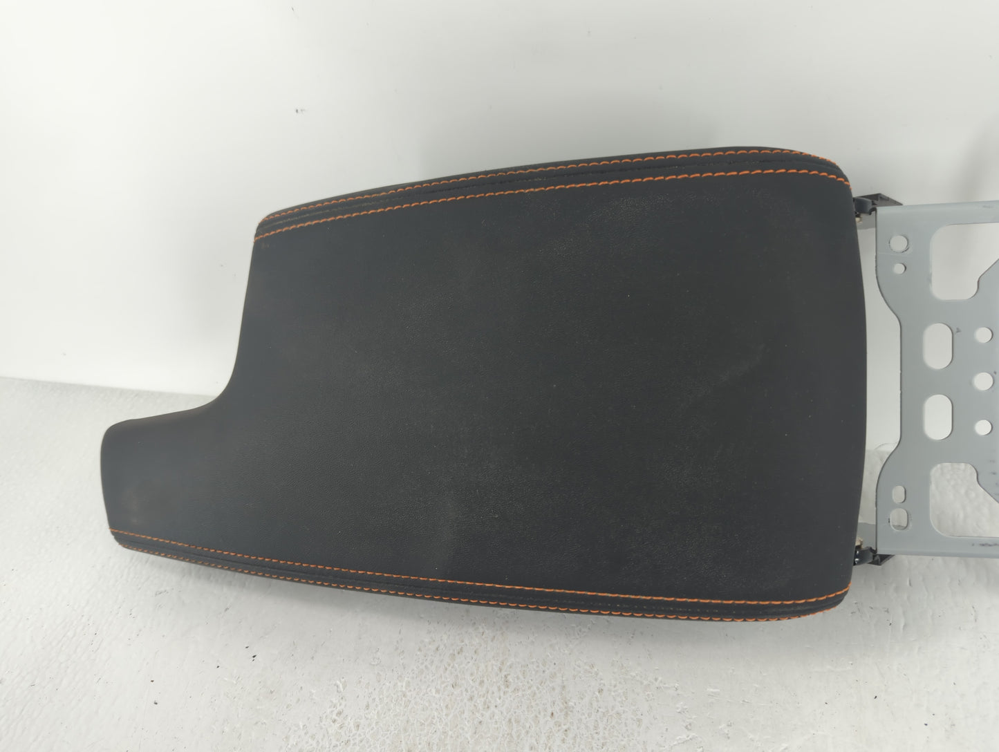 2023 Subaru Xv Center Console Armrest Cover Lid Black - Oemusedautoparts1.com
