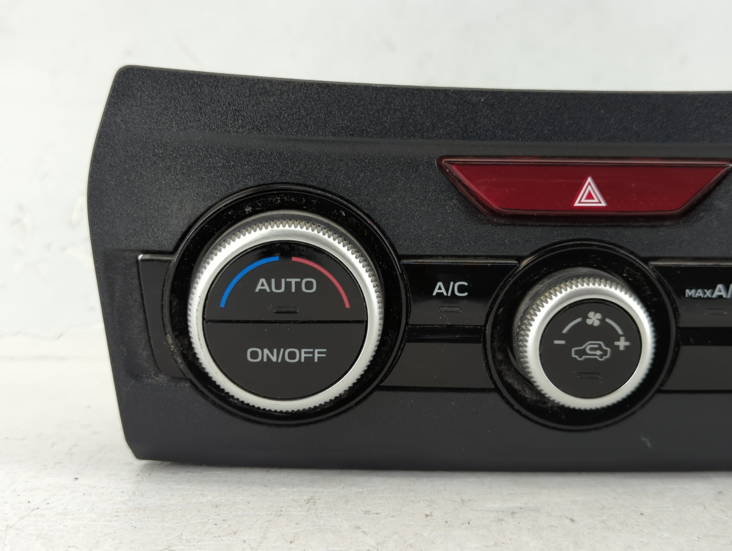 2023 Subaru Xv Climate Control Module Temperature AC/Heater Replacement P/N:72311FL770 Fits OEM Used Auto Parts - Oemusedaut