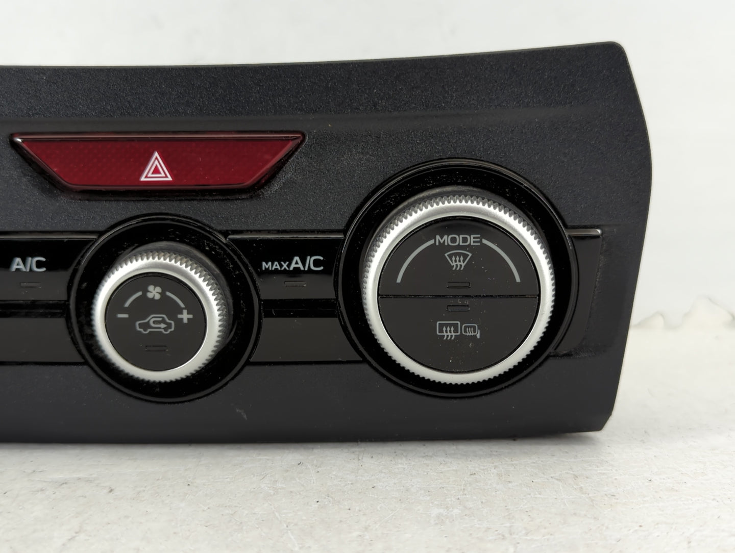 2023 Subaru Xv Climate Control Module Temperature AC/Heater Replacement P/N:72311FL770 Fits OEM Used Auto Parts - Oemusedaut