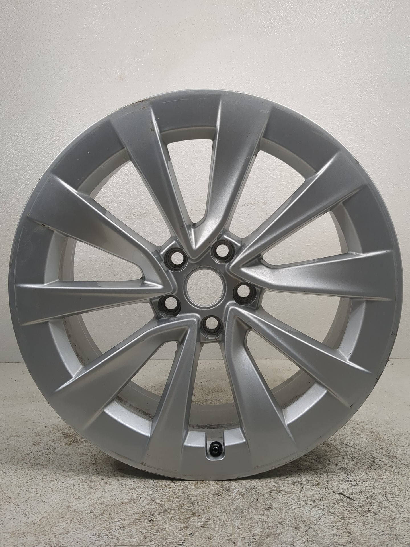 2023 Tesla Model 3 Oem Wheel Rim - Oemusedautoparts1.com