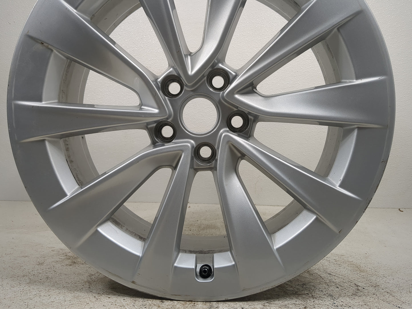 2023 Tesla Model 3 Oem Wheel Rim - Oemusedautoparts1.com