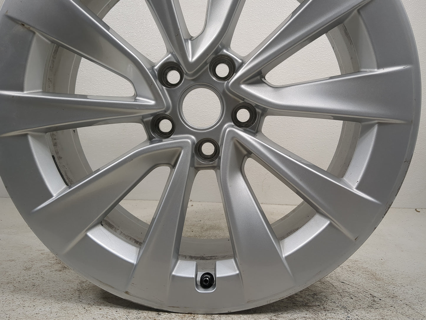 2023 Tesla Model 3 Oem Wheel Rim - Oemusedautoparts1.com