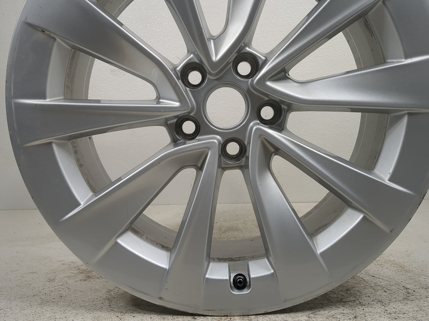 2023 Tesla Model 3 Oem Wheel Rim - Oemusedautoparts1.com