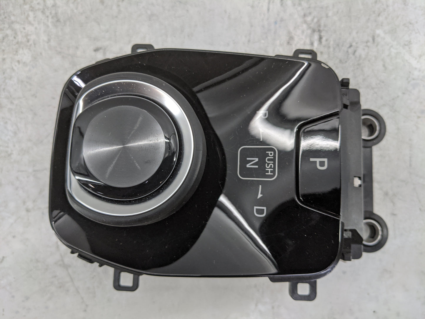 2023 Toyota Bz4x Floor Console Assembly Shifter Black - Oemusedautoparts1.com