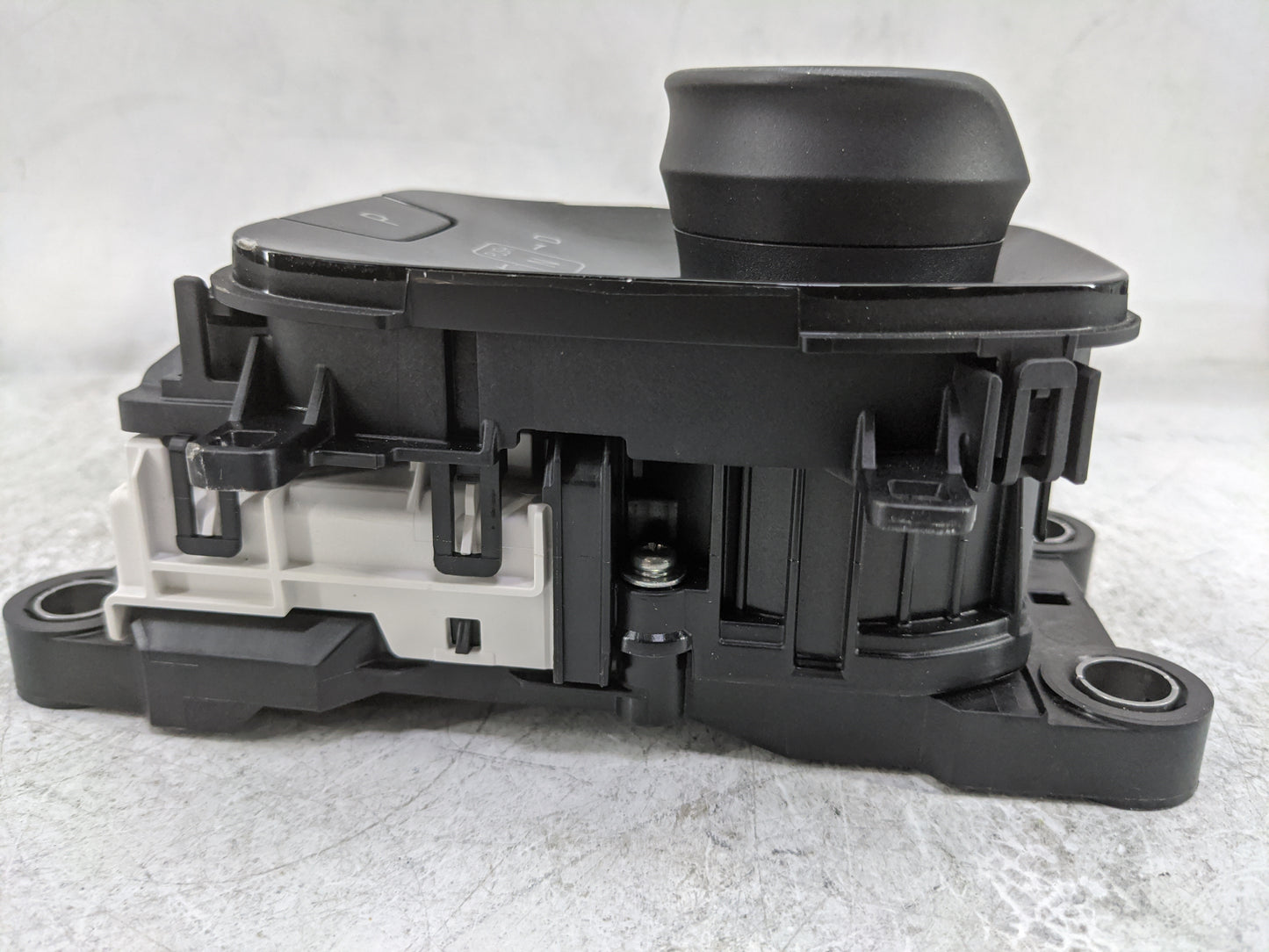 2023 Toyota Bz4x Floor Console Assembly Shifter Black - Oemusedautoparts1.com