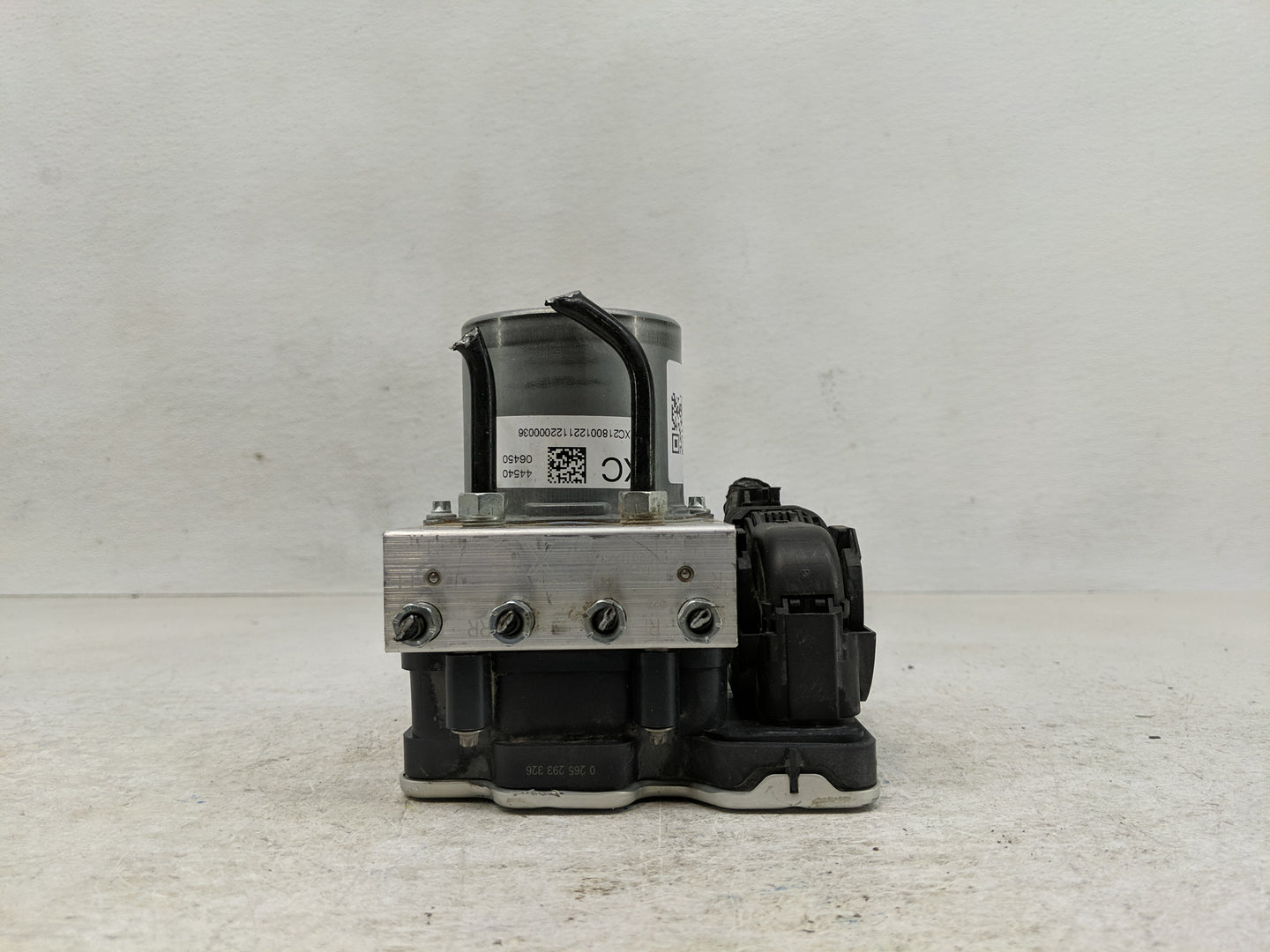 2021-2022 Toyota Camry ABS Pump Control Module Replacement P/N:44540 06450 Fits Fits 2021 2022 OEM Used Auto Parts - Oemused