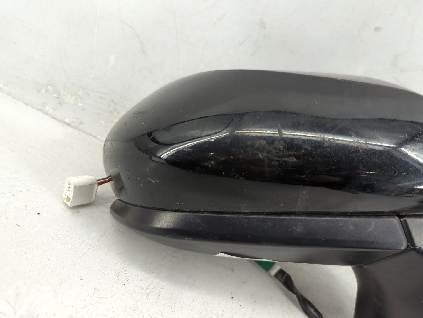 2018-2022 Toyota Camry Passenger Side View Mirror - Right Door Mirror OEM Used - Oemusedautoparts1.com