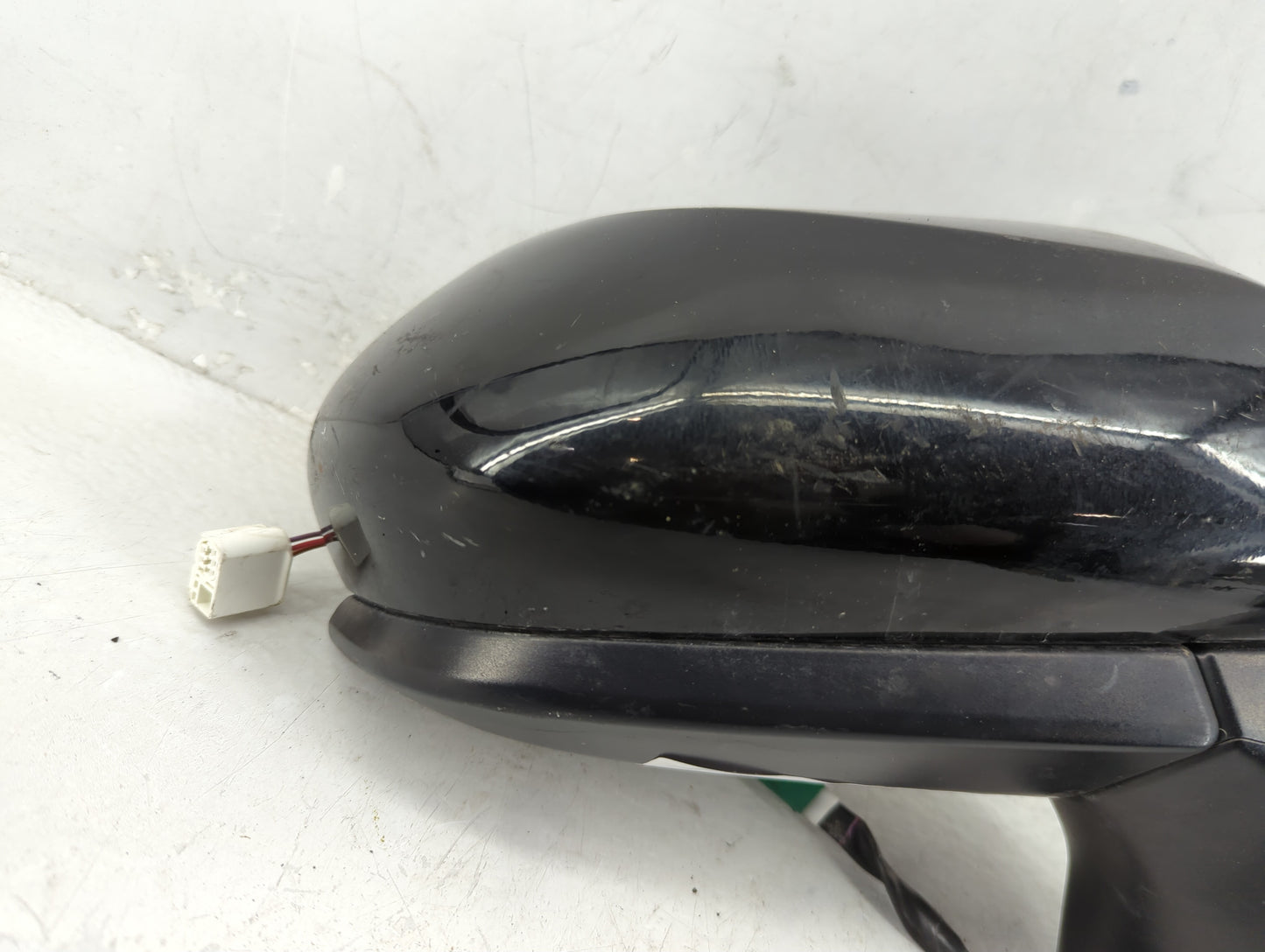2018-2022 Toyota Camry Passenger Side View Mirror - Right Door Mirror OEM Used - Oemusedautoparts1.com