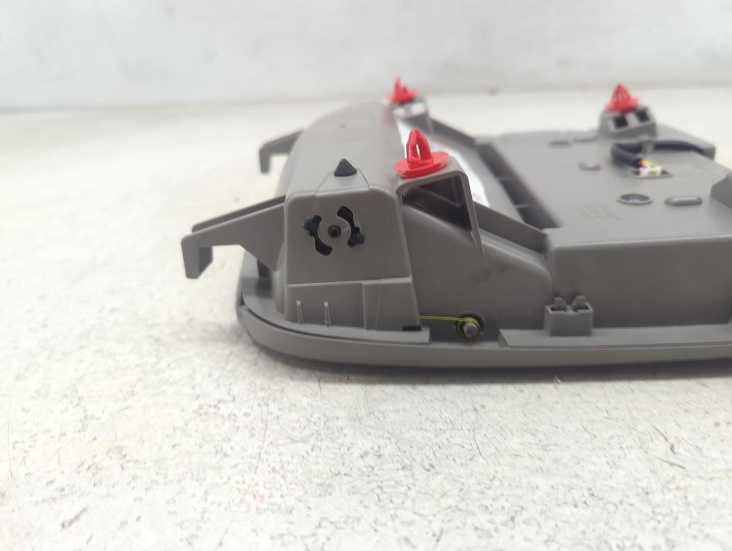 2021-2022 Toyota Camry Overhead Console W/rear Climate Control Gray - Oemusedautoparts1.com