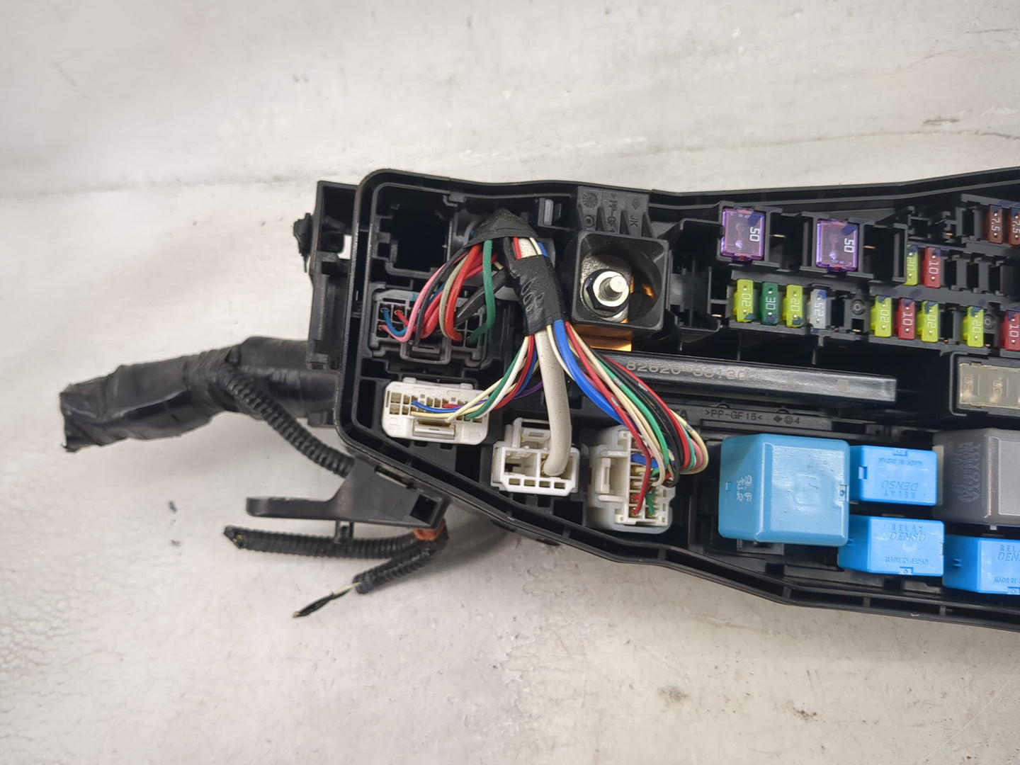 2018-2022 Toyota Camry Fusebox Fuse Box Panel Relay Module P/N:82620 Fits Fits 2018 2019 2020 2021 2022 OEM Used Auto Parts 