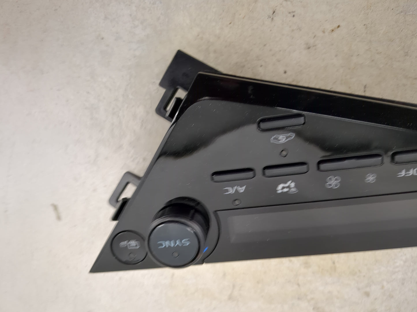 2018-2022 Toyota Camry Climate Control Module Temperature AC/Heater Replacement P/N:55900-06730-B A2C11012806 Fits OEM Used 