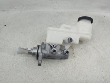 2019-2022 Toyota Corolla Brake Master Cylinder - Oemusedautoparts1.com