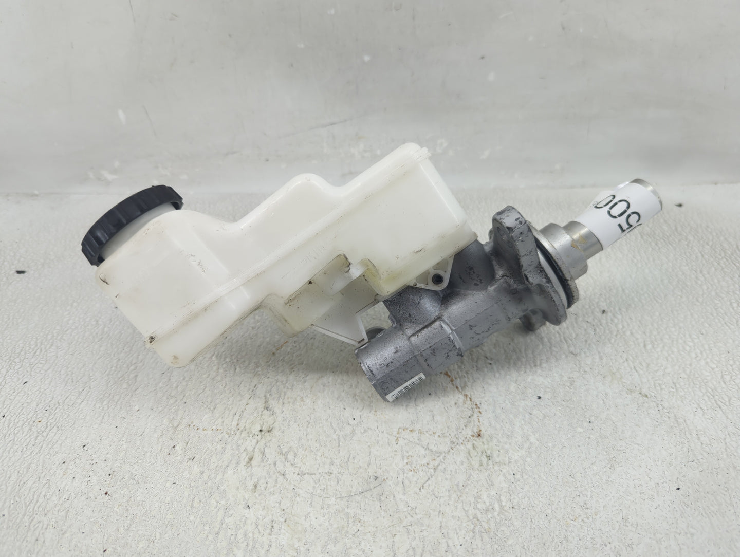 2019-2022 Toyota Corolla Brake Master Cylinder - Oemusedautoparts1.com