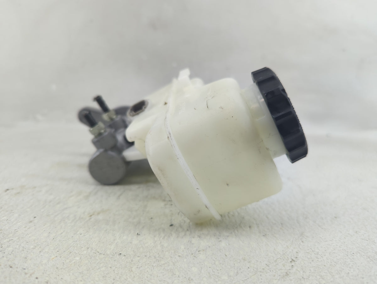 2019-2022 Toyota Corolla Brake Master Cylinder 1290520 - Oemusedautoparts1.com