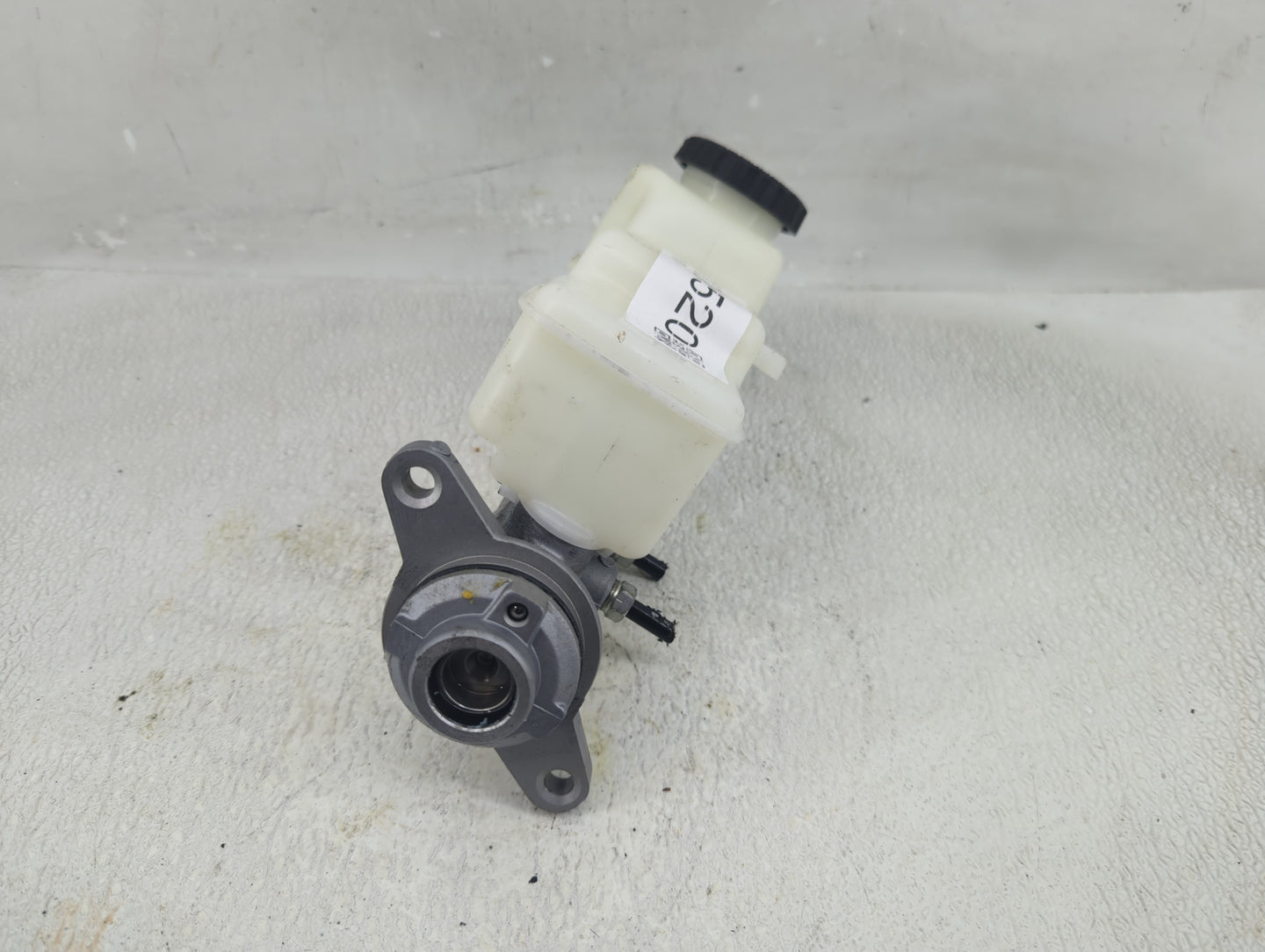 2019-2022 Toyota Corolla Brake Master Cylinder - Oemusedautoparts1.com