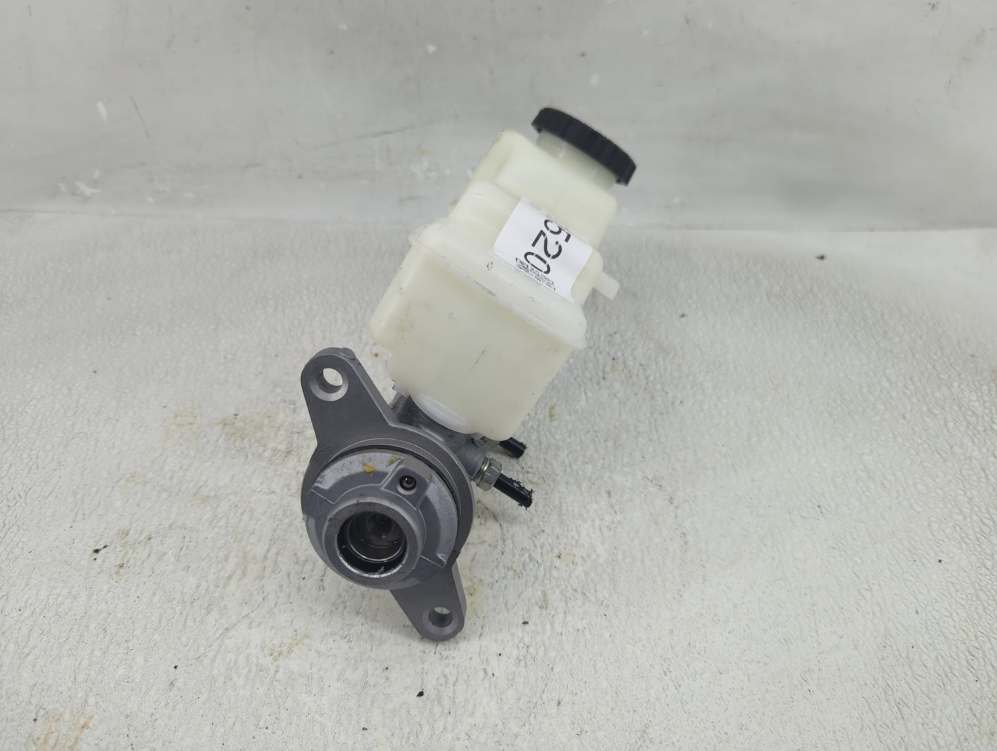 2019-2022 Toyota Corolla Brake Master Cylinder - Oemusedautoparts1.com