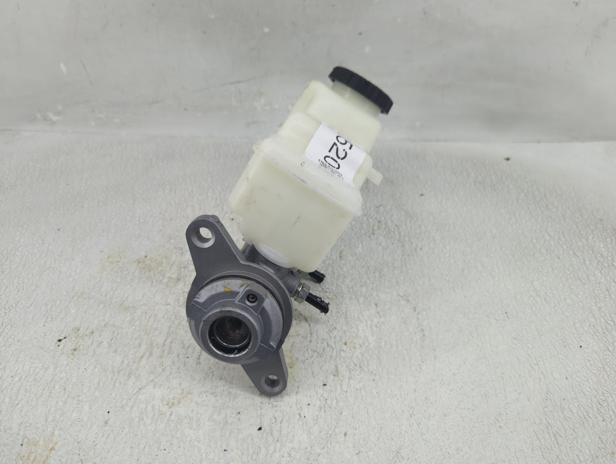 2019-2022 Toyota Corolla Brake Master Cylinder 1290520 - Oemusedautoparts1.com
