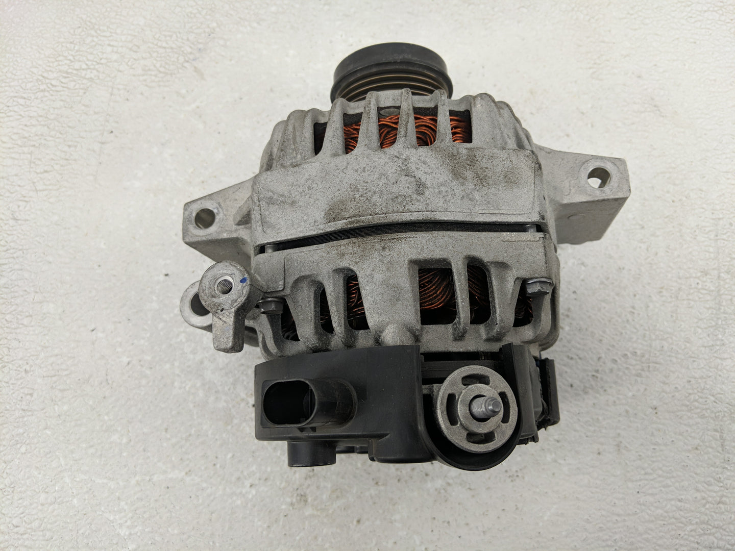 2019-2022 Toyota Corolla Alternator Replacement Generator Charging Assembly Engine OEM P/N:27060-F2010-B Fits OEM Used Auto 