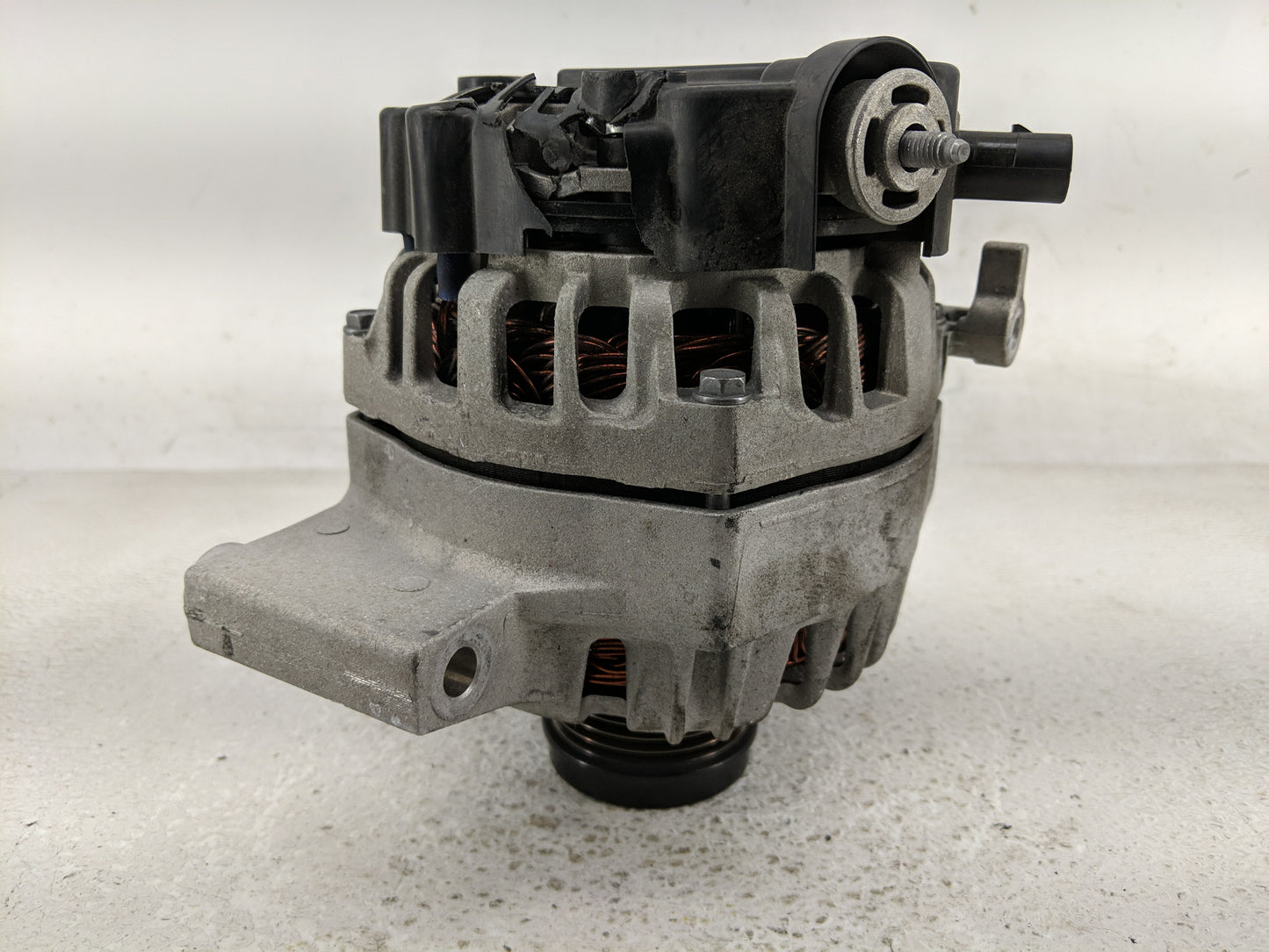 2019-2022 Toyota Corolla Alternator Replacement Generator Charging Assembly Engine OEM P/N:27060-F2010-B Fits OEM Used Auto 