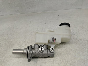2019-2022 Toyota Corolla Brake Master Cylinder - Oemusedautoparts1.com