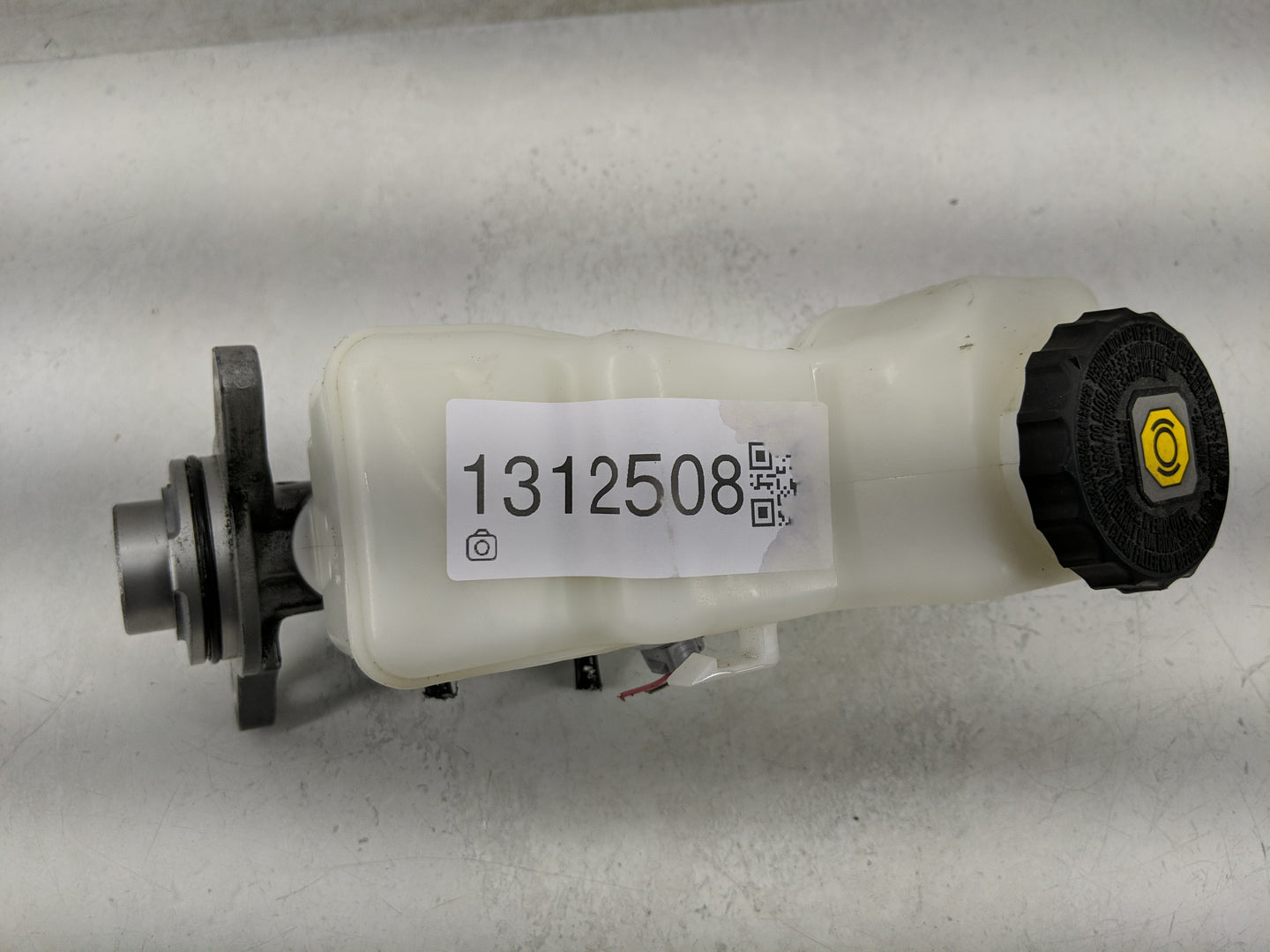 2019-2022 Toyota Corolla Brake Master Cylinder 1312508 - Oemusedautoparts1.com