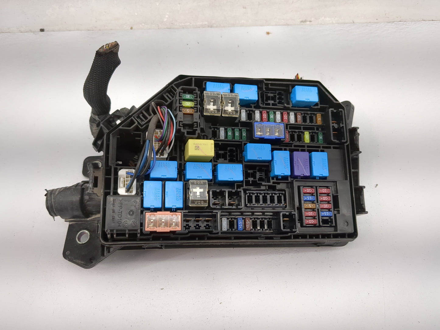 2019-2022 Toyota Corolla Fusebox Fuse Box Panel Relay Module P/N:82662-12E90 Fits Fits 2019 2020 2021 2022 OEM Used Auto Par