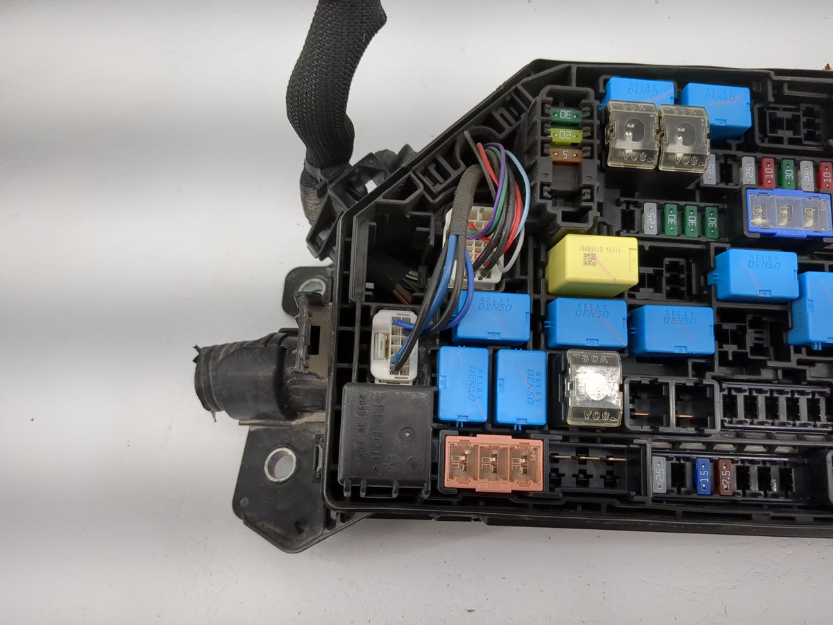 2019-2022 Toyota Corolla Fusebox Fuse Box Panel Relay Module P/N:82662-12E90 Fits Fits 2019 2020 2021 2022 OEM Used Auto Par