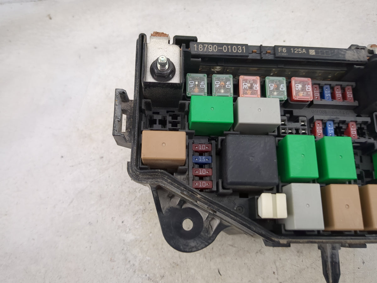 2019-2022 Toyota Corolla Fusebox Fuse Box Panel Relay Module P/N:18790-01031 Fits Fits 2019 2020 2021 2022 OEM Used Auto Par