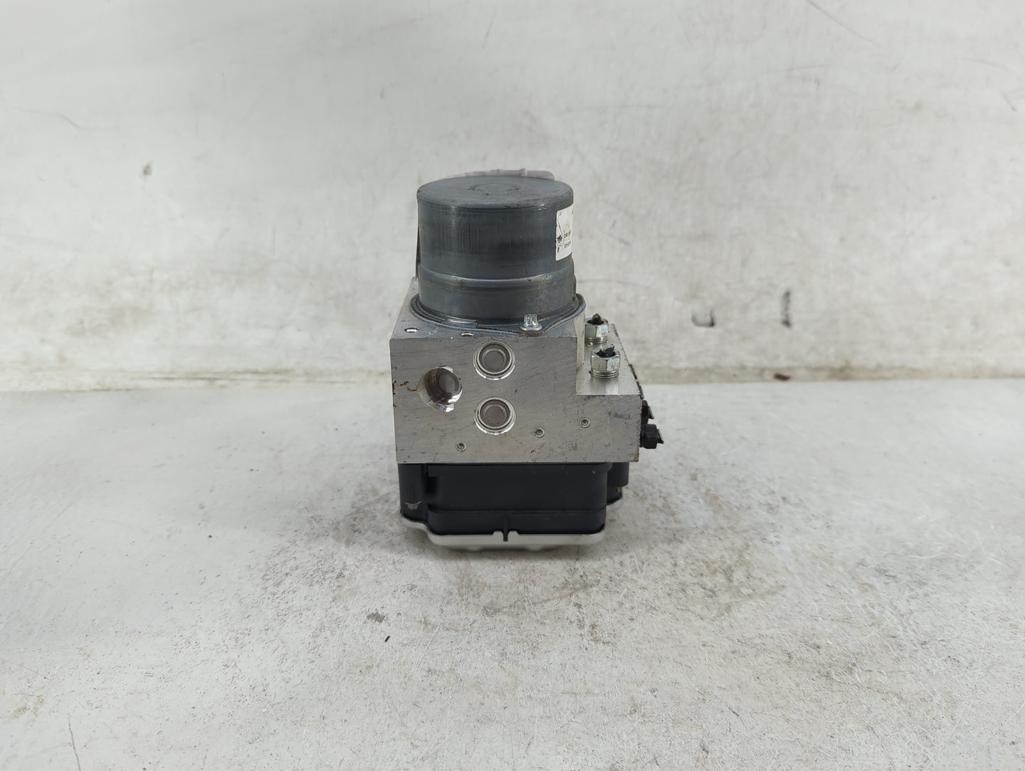 2023 Toyota Corolla Cross ABS Pump Control Module Replacement P/N:44540-0A190 Fits OEM Used Auto Parts - Oemusedautoparts1.c