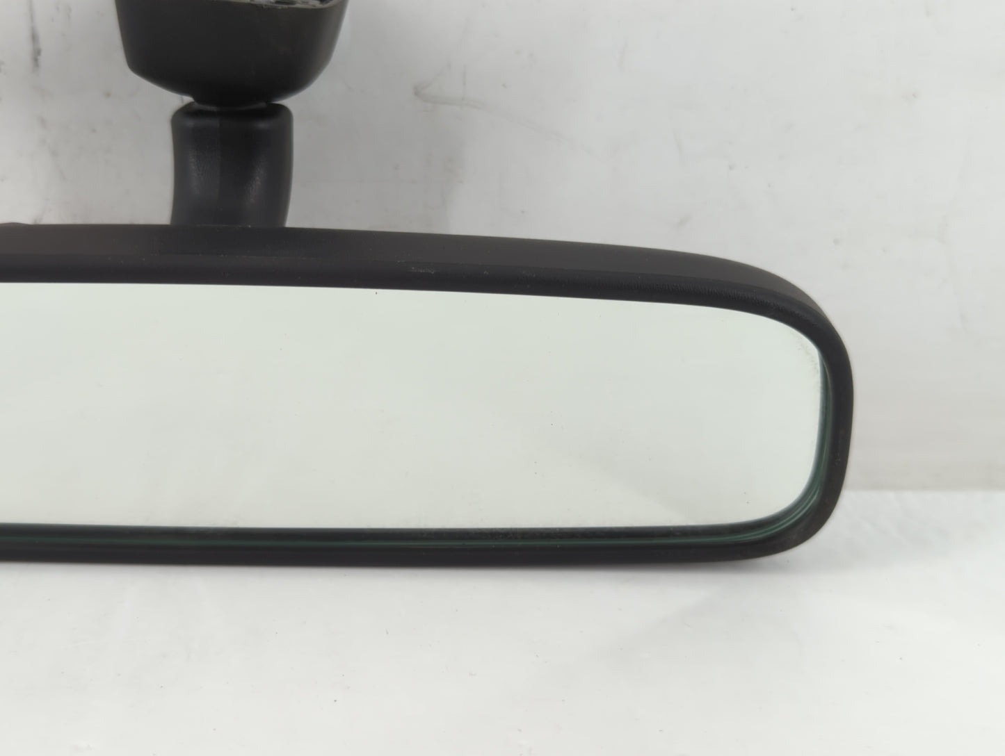 2022 Toyota Gr86 Interior Rear View Mirror Replacement OEM P/N:E4012197 E4022197, E4042197 Fits OEM Used Auto Parts - Oemuse