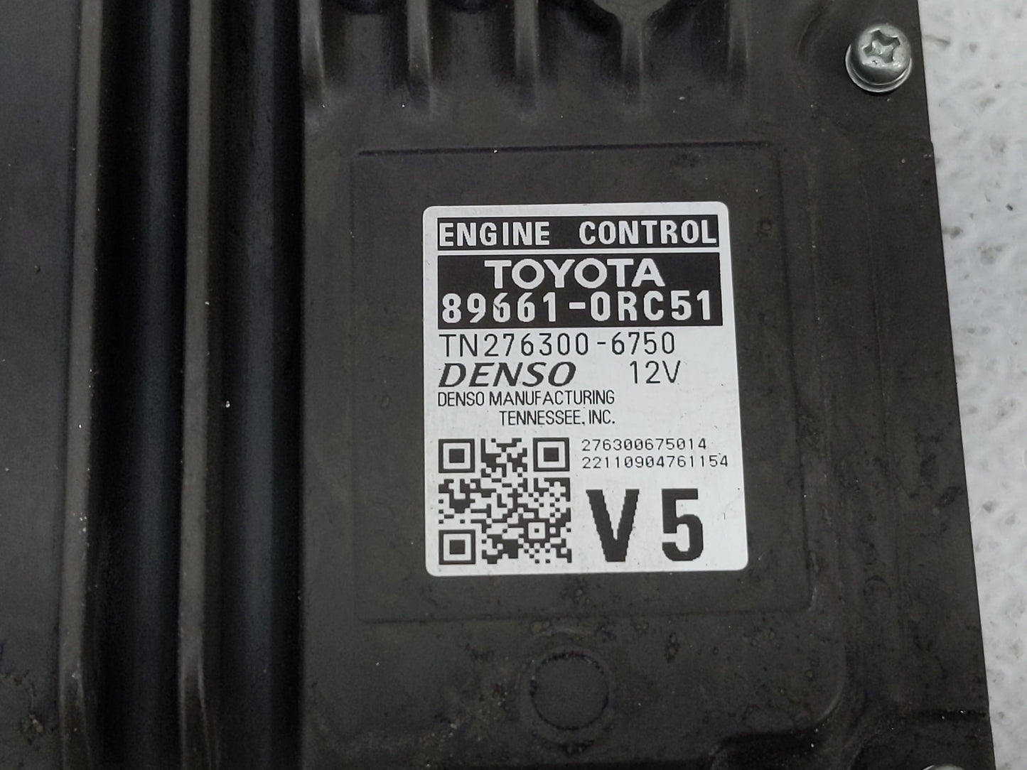 2021-2022 Toyota Rav4 PCM Engine Control Computer ECU ECM PCU OEM P/N:TN276300-6750 89661-0R051 Fits Fits 2021 2022 OEM Used
