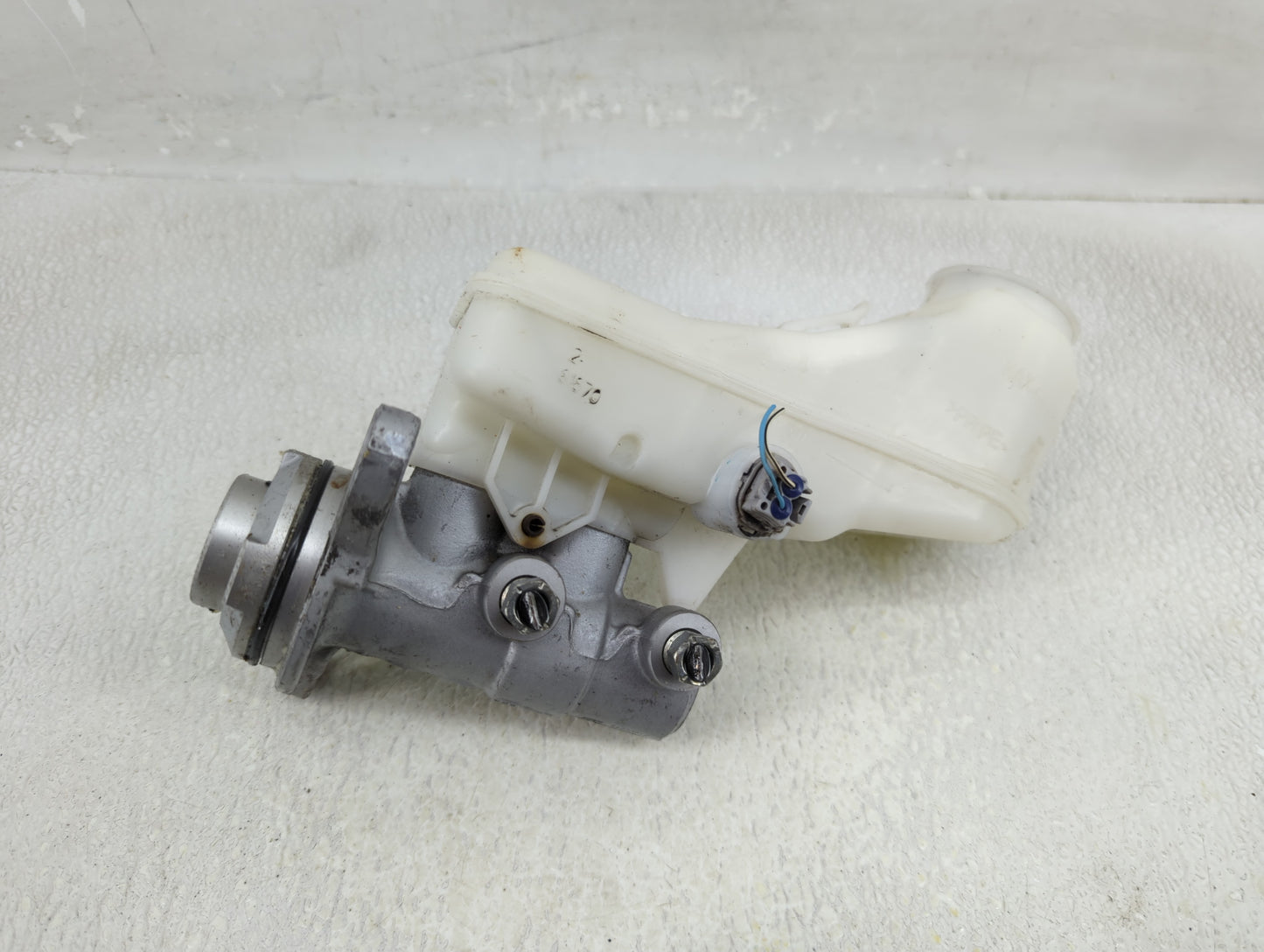 2019-2022 Toyota Rav4 Brake Master Cylinder - Oemusedautoparts1.com