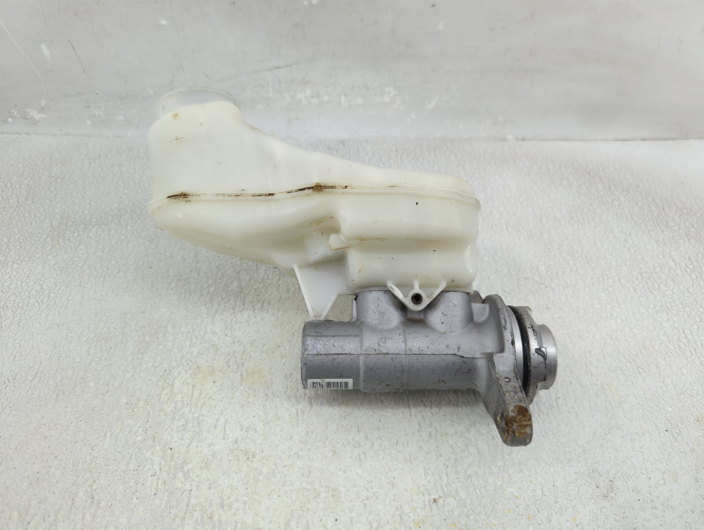 2019-2022 Toyota Rav4 Brake Master Cylinder 1310375 - Oemusedautoparts1.com