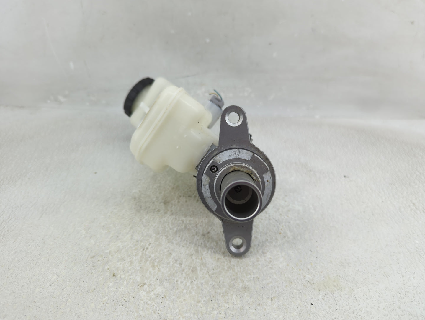 2019-2022 Toyota Rav4 Brake Master Cylinder - Oemusedautoparts1.com