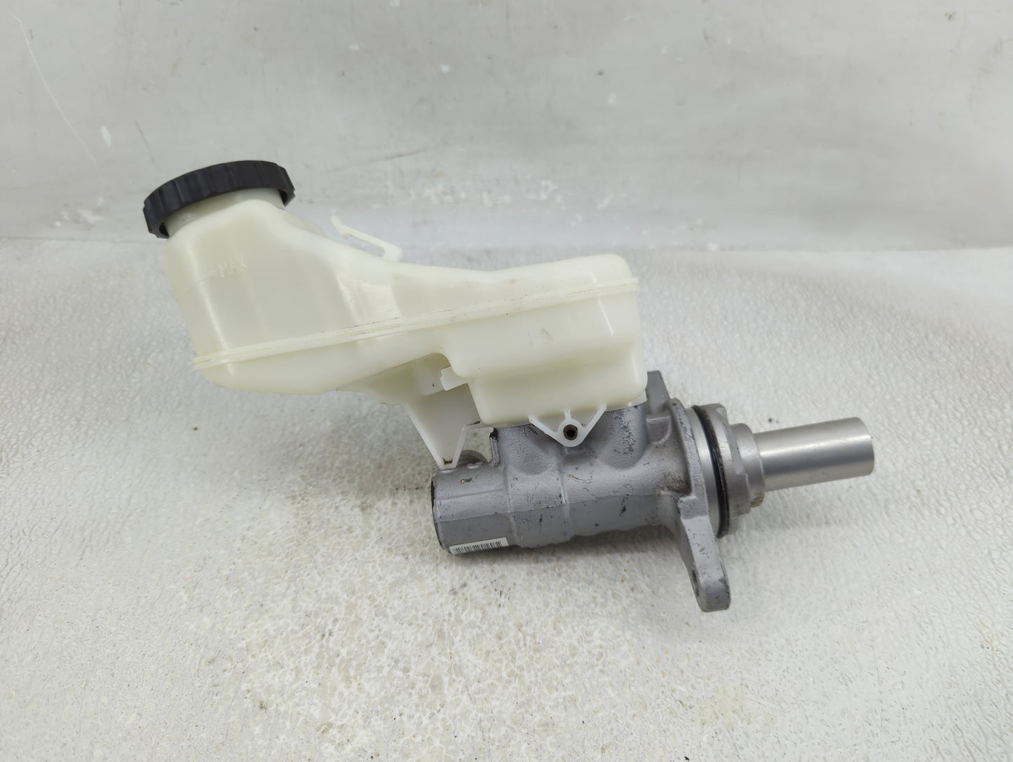 2019-2022 Toyota Rav4 Brake Master Cylinder - Oemusedautoparts1.com