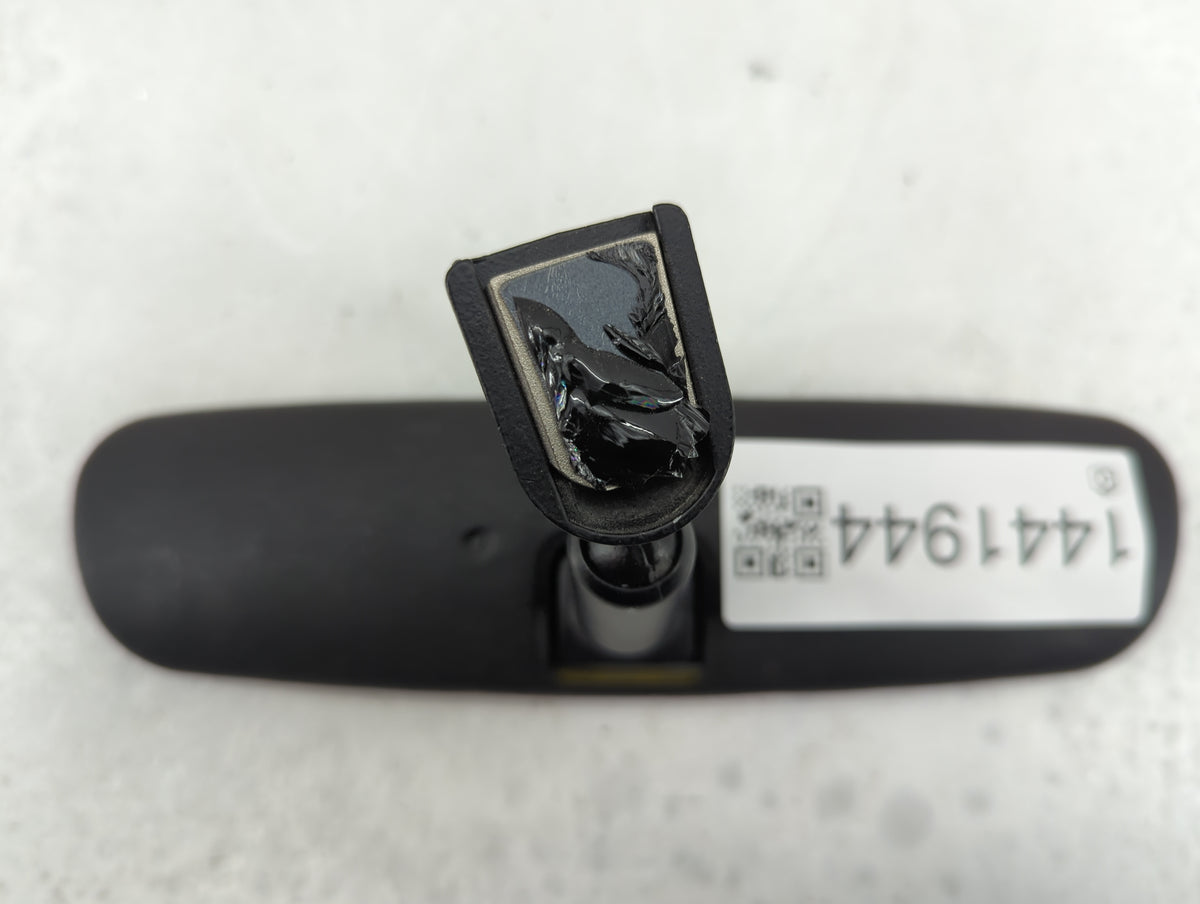 2016-2022 Toyota Rav4 Interior Rear View Mirror Replacement OEM P/N:E11025617 E11015617 Fits OEM Used Auto Parts - Oemusedau