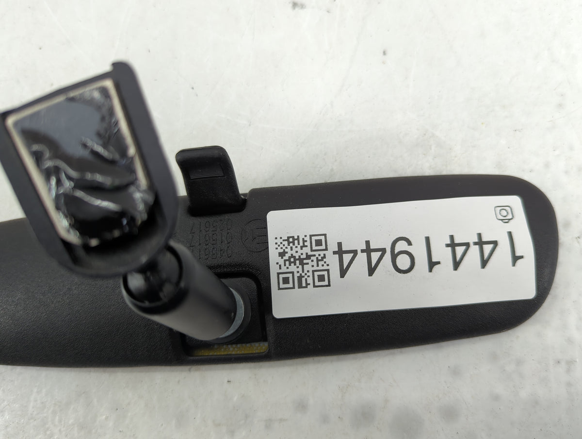 2016-2022 Toyota Rav4 Interior Rear View Mirror Replacement OEM P/N:E11025617 E11015617 Fits OEM Used Auto Parts - Oemusedau