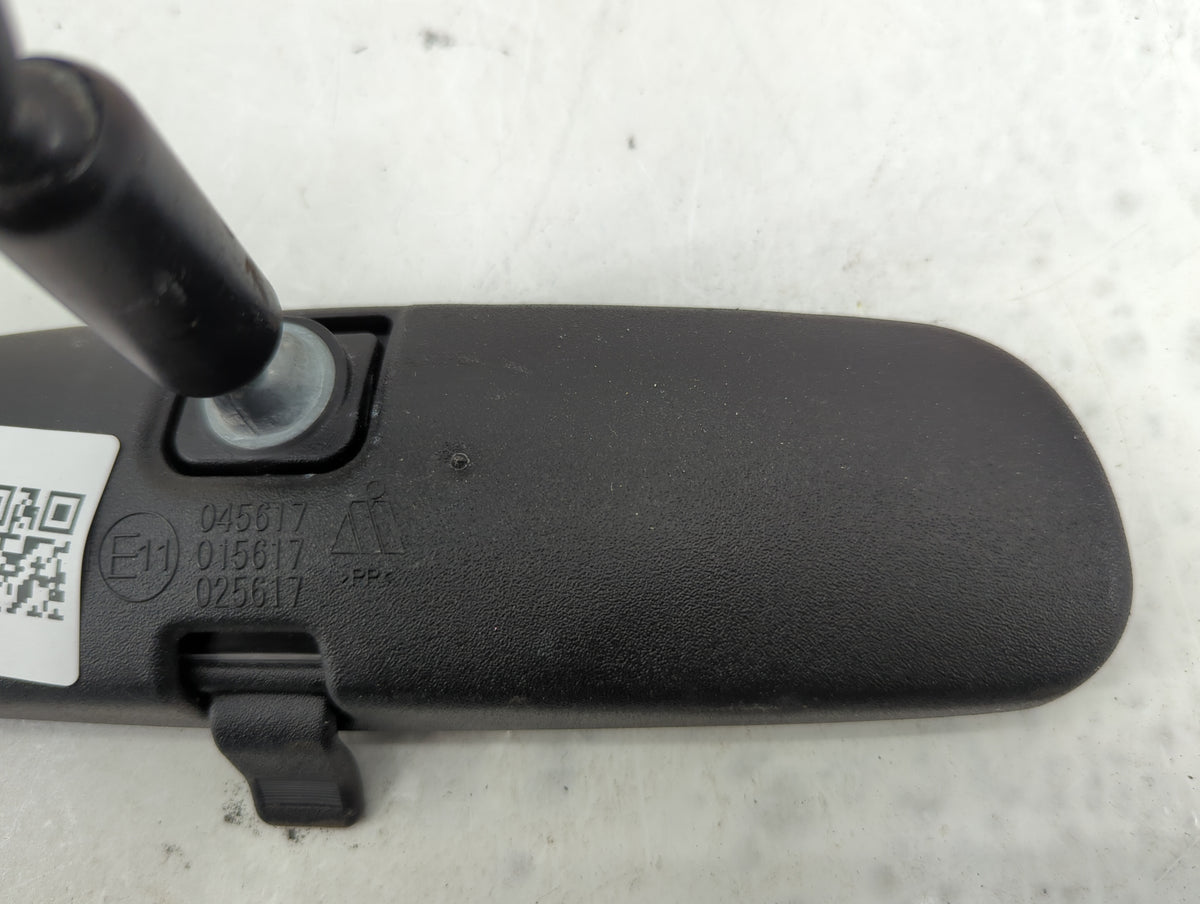 2016-2022 Toyota Rav4 Interior Rear View Mirror Replacement OEM P/N:E11025617 E11015617 Fits OEM Used Auto Parts - Oemusedau