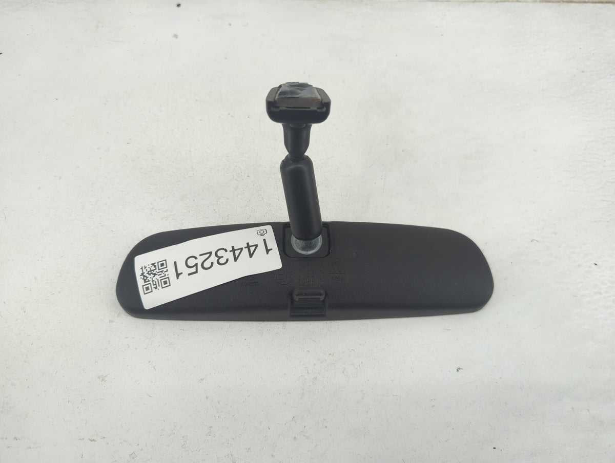 2016-2022 Toyota Rav4 Interior Rear View Mirror Replacement OEM P/N:E11025617 E11015617 Fits OEM Used Auto Parts - Oemusedau