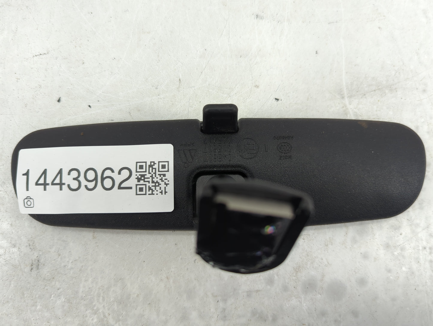 2016-2022 Toyota Rav4 Interior Rear View Mirror Replacement OEM P/N:E11025617 E11015617 Fits OEM Used Auto Parts - Oemusedau