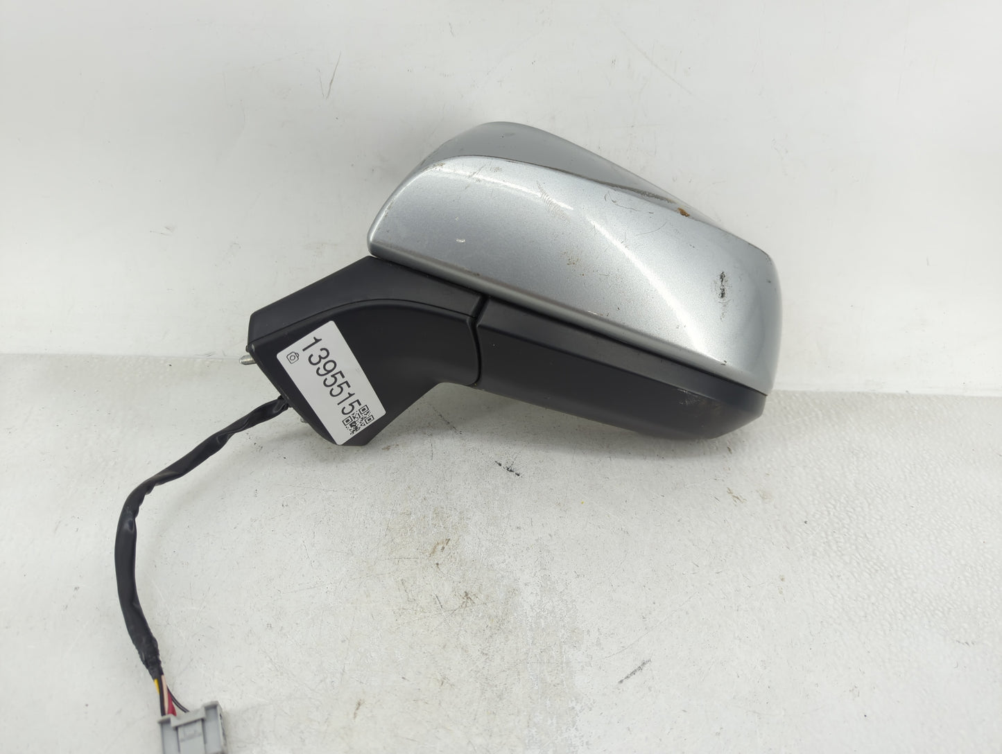 2021-2022 Toyota Sienna Driver Side View Mirror - Left Door Mirror OEM Used - Oemusedautoparts1.com