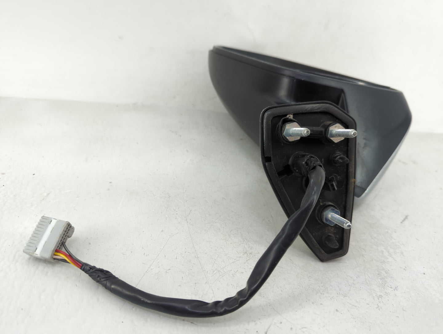 2021-2022 Toyota Sienna Driver Side View Mirror - Left Door Mirror OEM Used - Oemusedautoparts1.com