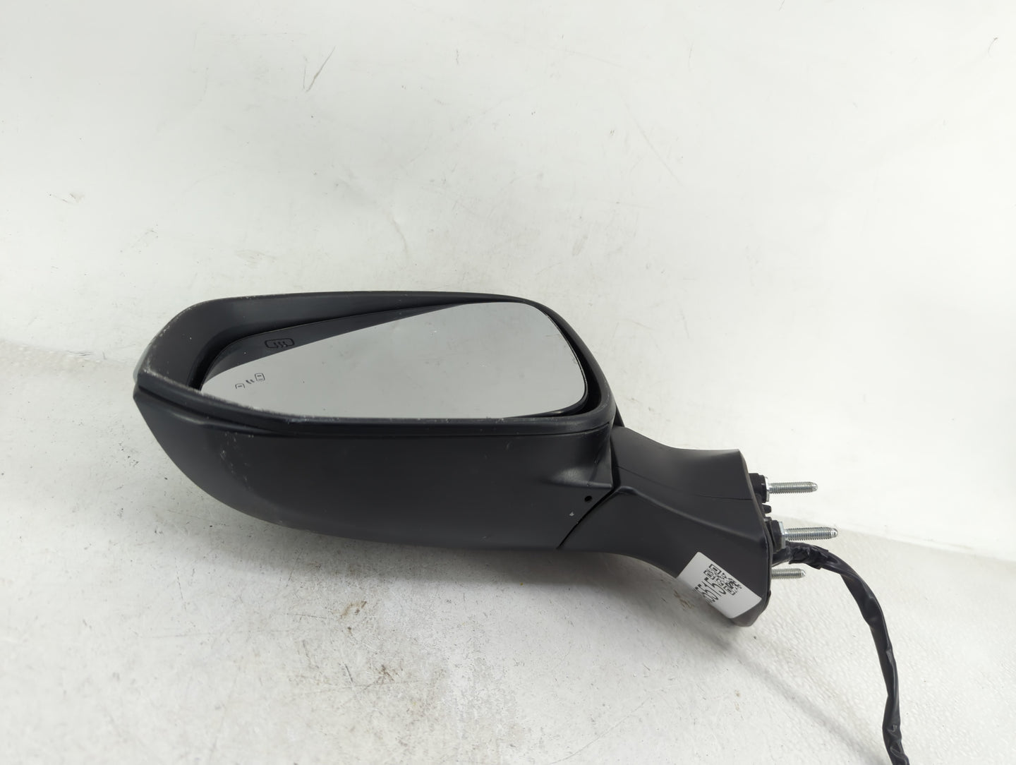 2021-2022 Toyota Sienna Driver Side View Mirror - Left Door Mirror OEM Used - Oemusedautoparts1.com