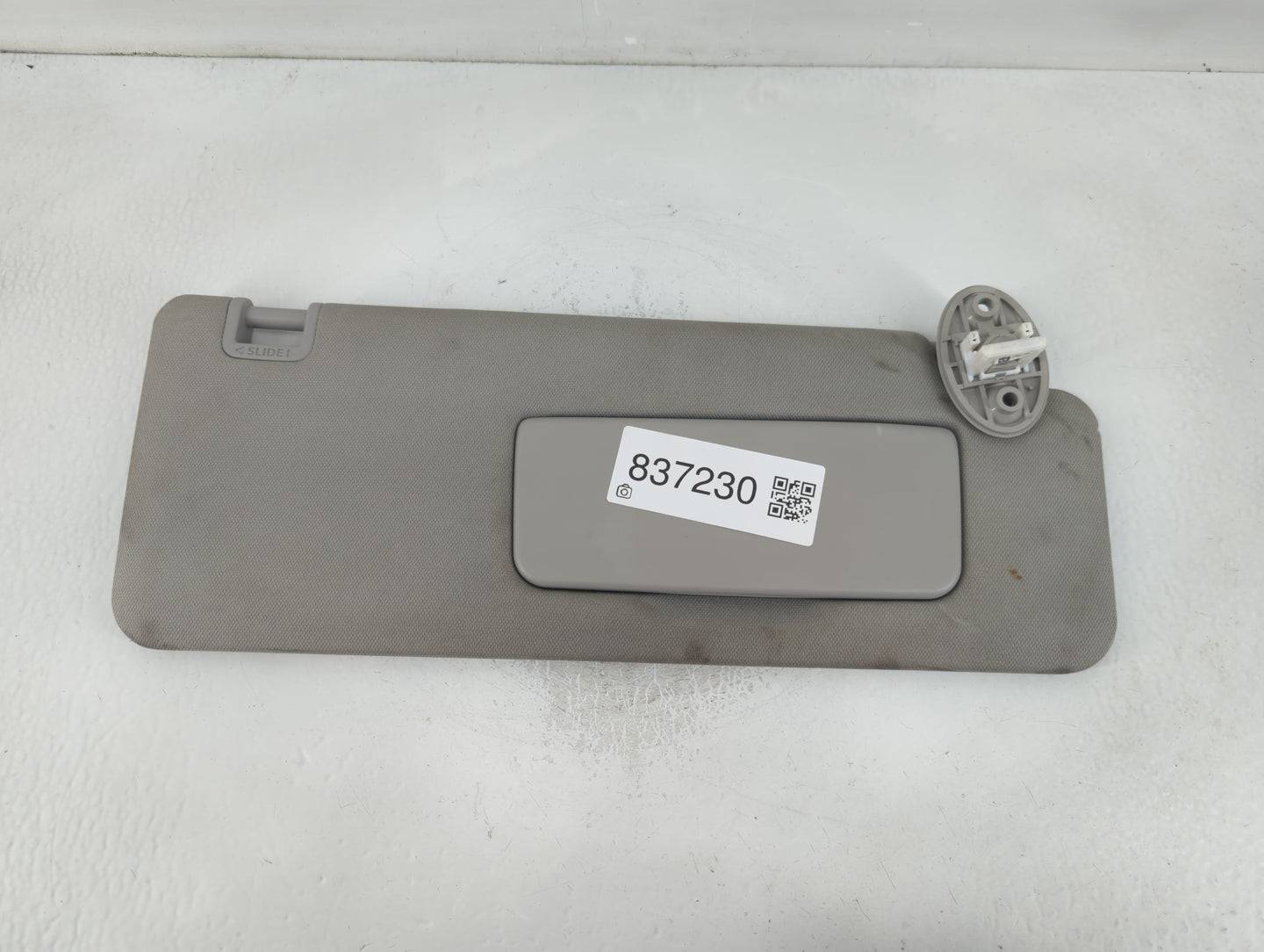2021-2022 Toyota Sienna Sun Visor Shade Replacement Passenger Right Mirror Fits Fits 2021 2022 OEM Used Auto Parts - Oemused