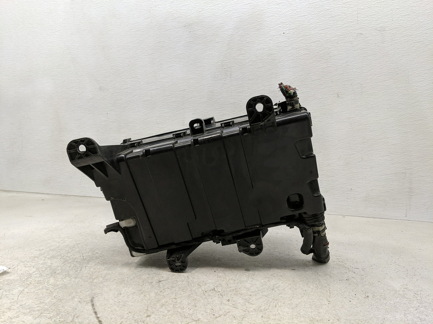 2016-2022 Toyota Tacoma Fusebox Fuse Box Panel Relay Module P/N:82661-0C300 Fits Fits 2016 2017 2018 2019 2020 2021 2022 OEM