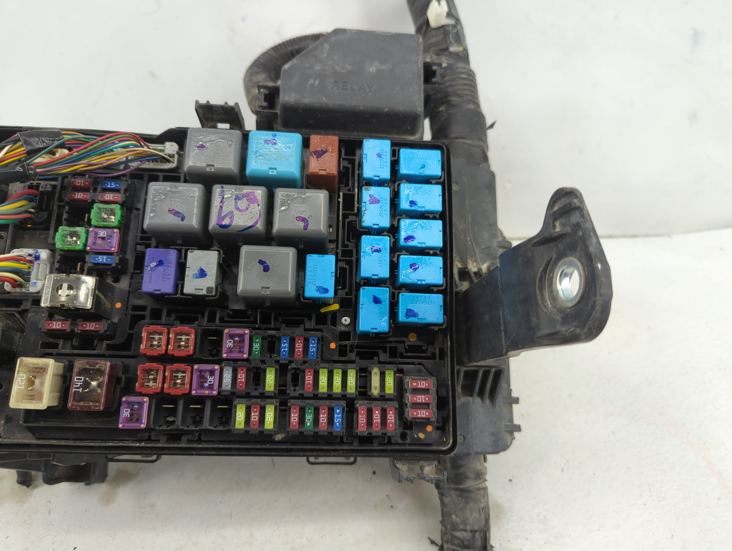 2016-2022 Toyota Tacoma Fusebox Fuse Box Panel Relay Module P/N:82661-0C300 Fits Fits 2016 2017 2018 2019 2020 2021 2022 OEM