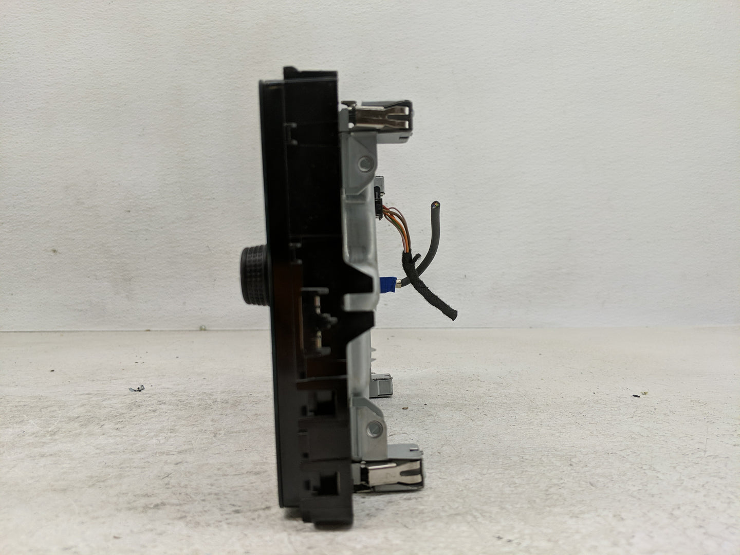 2018-2022 Volkswagen Atlas Information Display Screen - Oemusedautoparts1.com