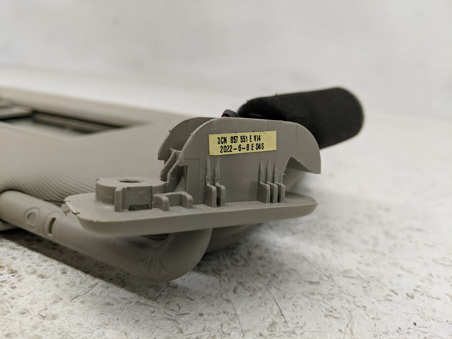 2018-2022 Volkswagen Atlas Sun Visor Shade Replacement Passenger Right Mirror Fits Fits 2018 2019 2020 2021 2022 OEM Used Au