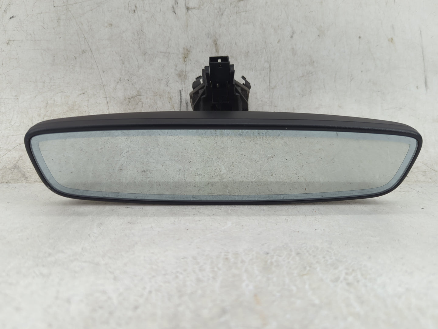 2020-2022 Volkswagen Atlas Interior Rear View Mirror Replacement OEM P/N:E11028191 Fits Fits 2020 2021 2022 OEM Used Auto Pa