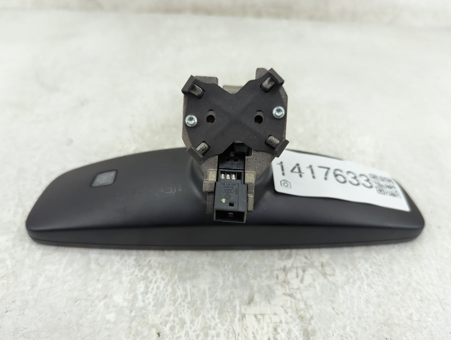 2020-2022 Volkswagen Atlas Interior Rear View Mirror Replacement OEM P/N:E11028191 Fits Fits 2020 2021 2022 OEM Used Auto Pa